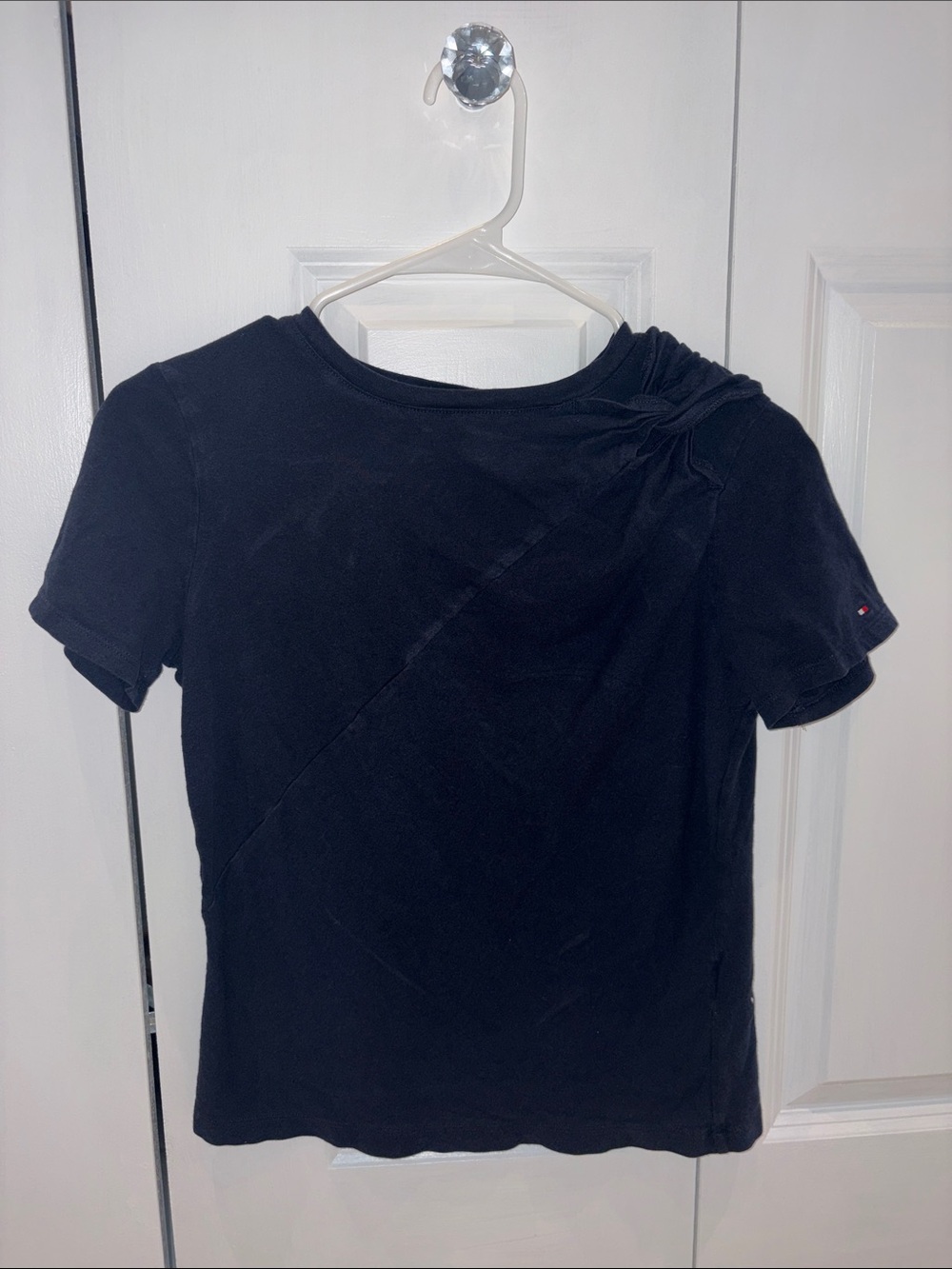 Tommy Hilfiger Navy T‑Shirt with Signature Flag Detail